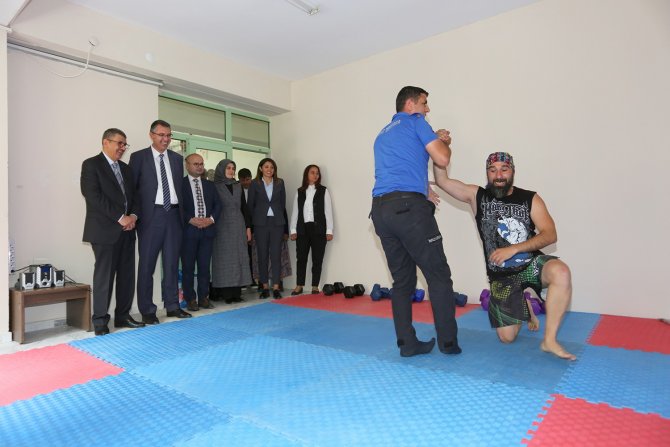 Kadın Hükümlüler Ve Yanlarında Kalan Çocukları Desteklenecek