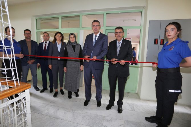 Kadın Hükümlüler Ve Yanlarında Kalan Çocukları Desteklenecek