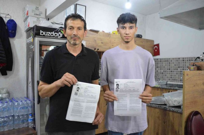 Çay Ocağı İşleten Babanın Hedefi, Çocuğuyla Aynı Üniversitede Okumak