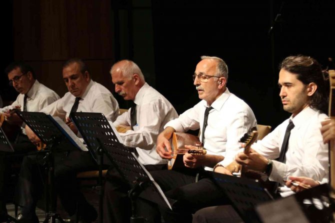 Samsun’da Türk Halk Müziği Konseri