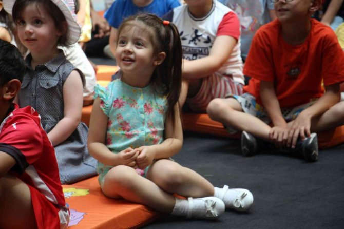 Avm’de Babalar Günü Ve Karne Coşkusu Bir Arada Yaşandı