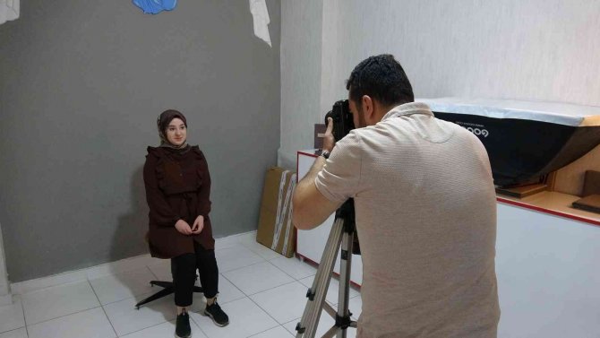 Kimliklerini Kaybeden Adayların Yks Maratonu