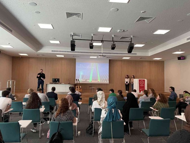 Prof. Dr. Nurettin Yiyit: "Her 100 Kişiden 3’ünde Skolyoz Görülüyor"