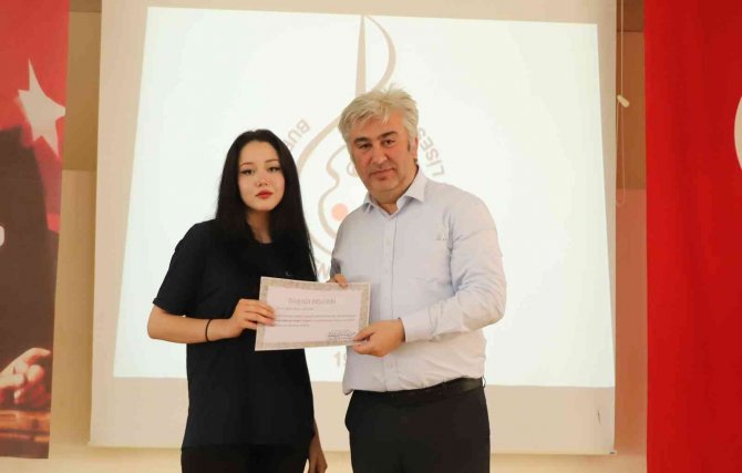 Bursa Zeki Müren Güzel Sanatlar Lisesi, ‘Desen’ Yarışmasına Damga Vurdu