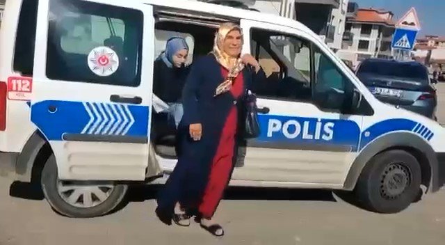 Uşak’ta Polis Ekipleri Yks’ye Giren Öğrenciler İçin Seferber Oldu