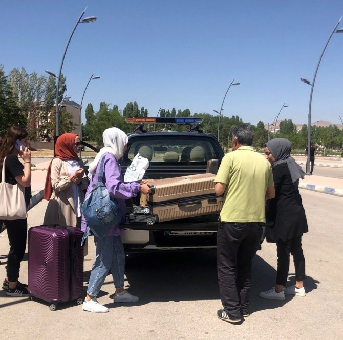 Belediye Otobüsleri Yks İçin Seferber Oldu