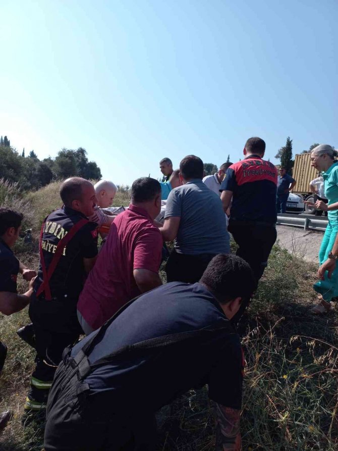 Yaralıları İtfaiye Ekipleri Kurtardı