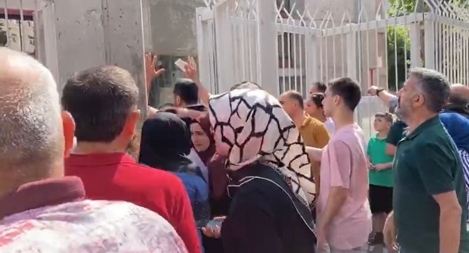 Tyt’ye Geç Kalanlar Kapıdan Döndü