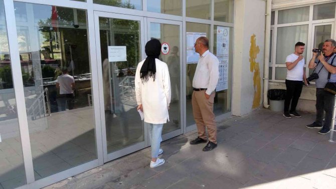 Yozgat’ta 1 Dakika Geç Kaldıkları İçin Yks’ye Giremediler