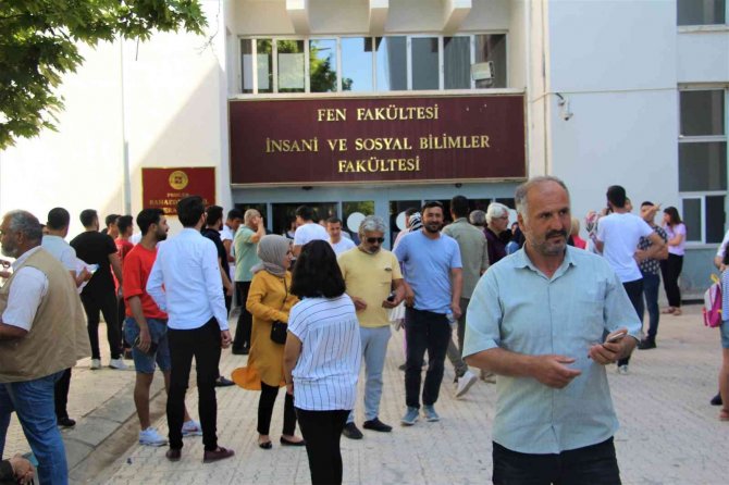 Elazığ’da Yks’nin İlk Oturum Heyecanı Başladı