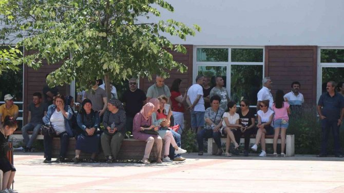 Baba Oğul Yks Heyecanını Birlikte Yaşadı