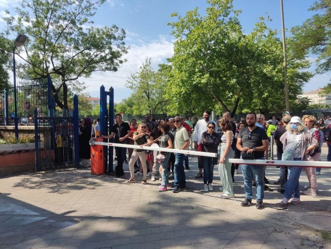 Yks’nin İkinci Oturumu Ayt Başladı