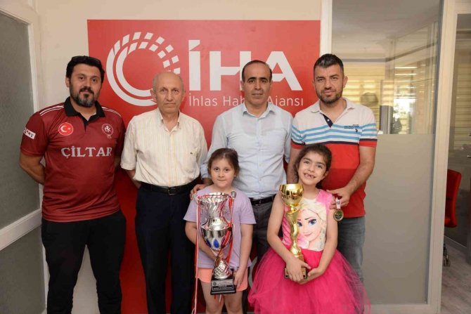 Adana Çiltar Masa Tenisi İ̇htisas Kulübü Türkiye Şampiyonu Oldu