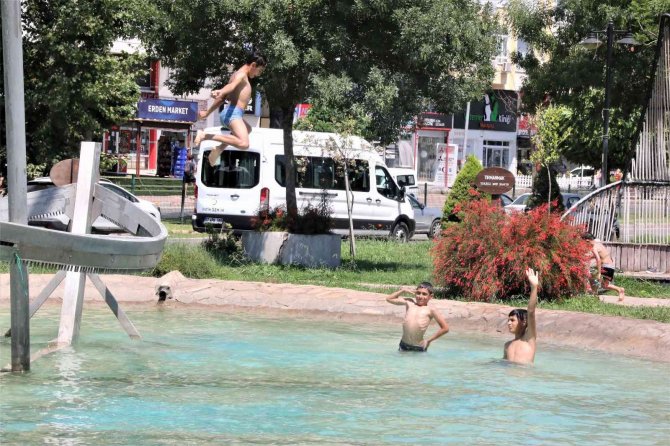 Antalya’da Çocukların Sus Havuzunda Tehlikeli Serinliği
