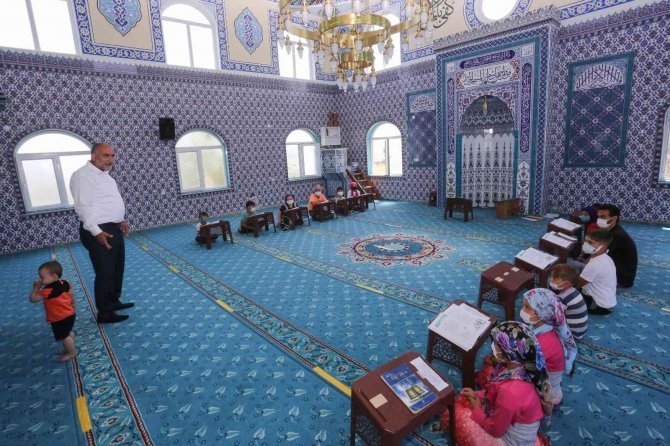 Canik’te 40 Gün Camiye Giden Çocuklar Bisiklet Kazanacak