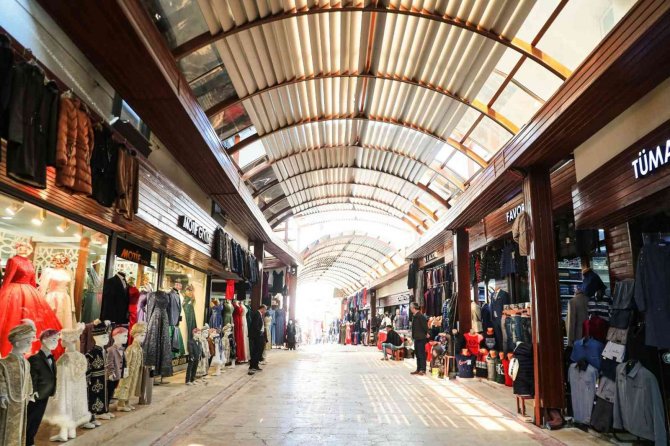 Tarihi Çarşı Yeniden Kentte Kazandırılıyor