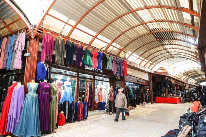 Tarihi Çarşı Yeniden Kentte Kazandırılıyor