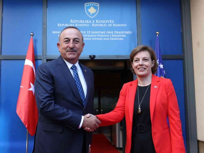Bakan Çavuşoğlu: “Kosova’daki Fetö Varlığı İlişkilerimizin Önündeki En Büyük Sıkıntı”