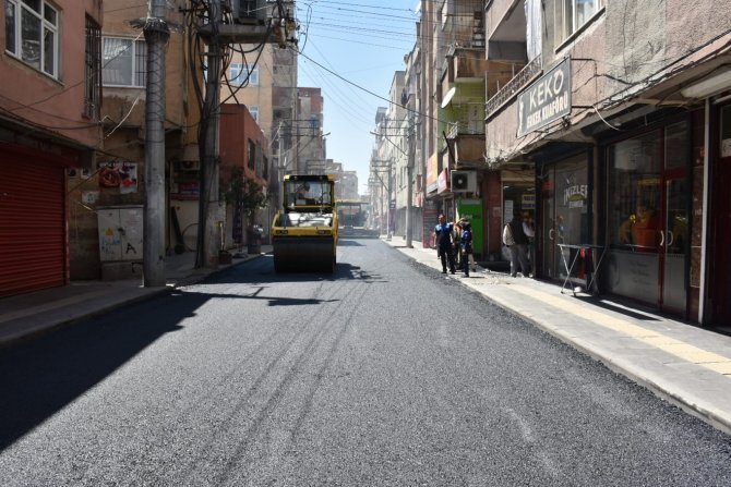 Bağlar Belediyesinden Asfalt Çalışması