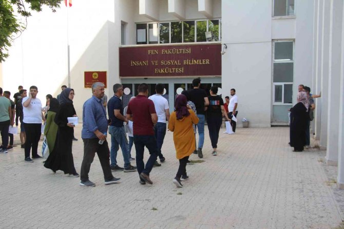 Elazığ’da Yks’nin İkinci Oturumu Başladı