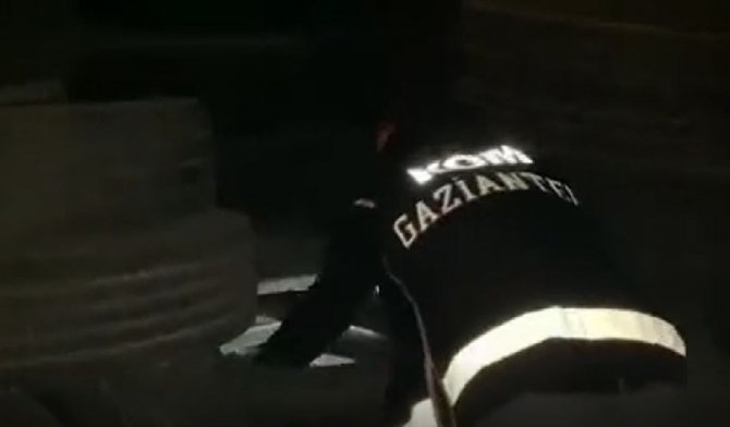 Gaziantep’te Kaçak Sigara Ve Elektronik Sigara Operasyonu: 3 Gözaltı