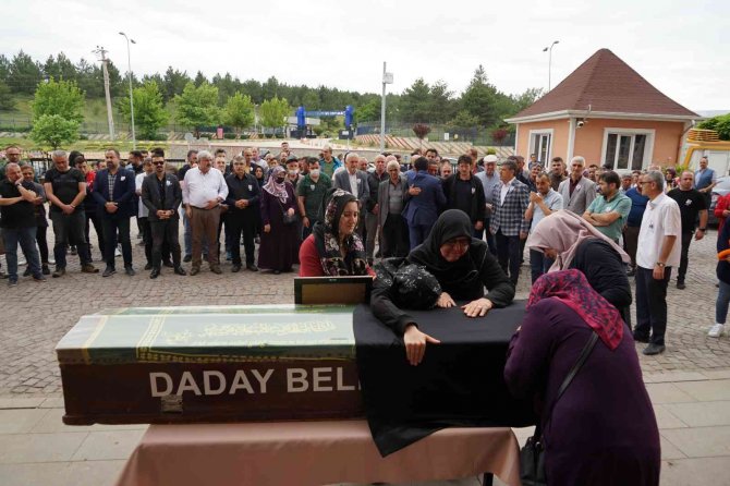Avukat Mustafa Sezer İçin Adliye Önünde Cenaze Töreni Düzenlendi
