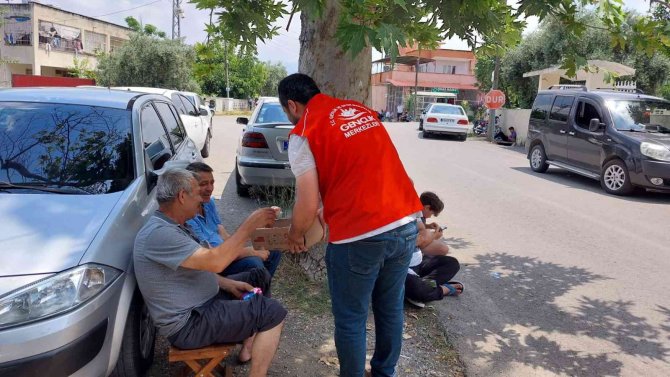 Yks Sonrası İhtiyaç Sahipleri İçin Kalem Topladılar