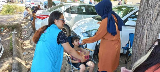 Yks Sonrası İhtiyaç Sahipleri İçin Kalem Topladılar