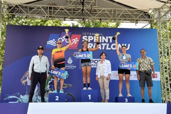 İ̇stanbul Sprint Triatlonu Sona Erdi