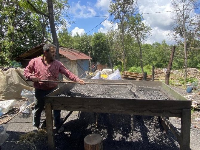 İ̇stanbul’un Mangal Kömür İhtiyacı Şile’den Karşılanıyor