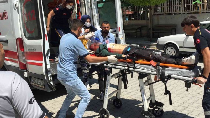 Konya’da Cip İle Motosiklet Çarpıştı: 2 Ağır Yaralı