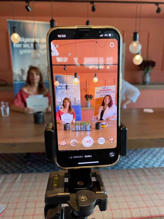 Online Gebe Okulunun Konuğu İlkyardım Eğitmeni Deniz Karadeniz