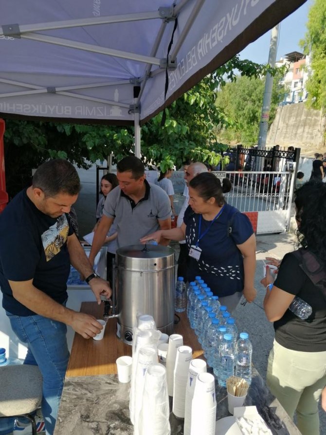 İ̇zmir’de Öğrencilere Yks Desteği