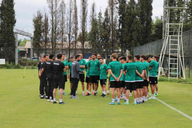 Sakaryaspor, Sezonun İlk Antrenmanına Çıktı