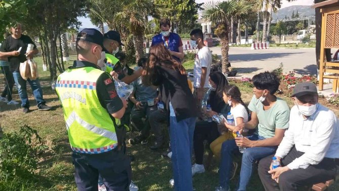 Devriye Esnasında 41 Göçmen Ve 2 Şüpheli Yakalandı