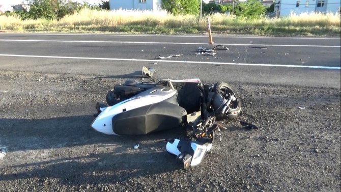 Muratlı’da Alkollü Sürücü Motosiklete Çarptı: 1 Ağır Yaralı