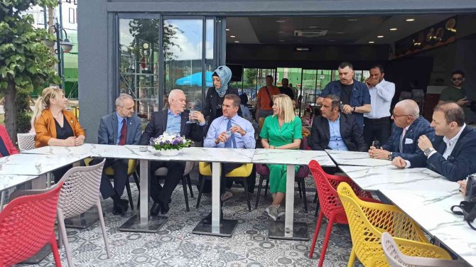 Mustafa Sarıgül, Beylikdüzü’nde Mahkum Çocukları İle Bir Araya Geldi