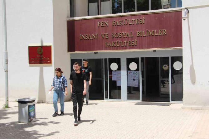 Barajsız İlk Yks’nin İkinci Oturumu Tamamlandı
