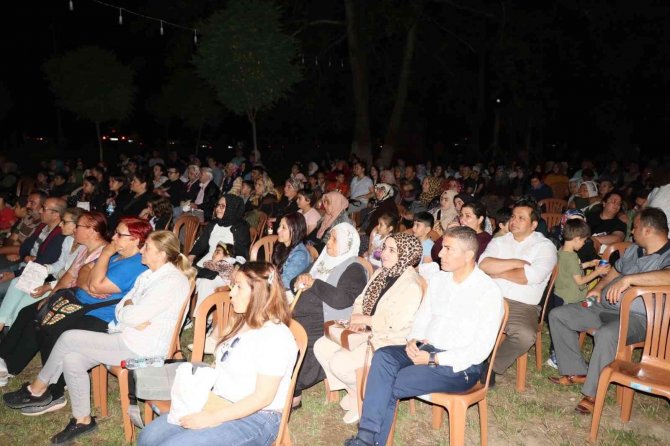Pozantı’da Nostaljik Sinema Günlerine Yoğun İlgi