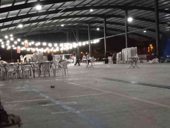 Düğün Kana Bulandı, 2 Kişi Yaralandı