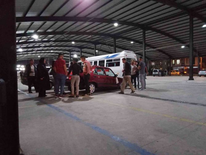 Düğün Kana Bulandı, 2 Kişi Yaralandı