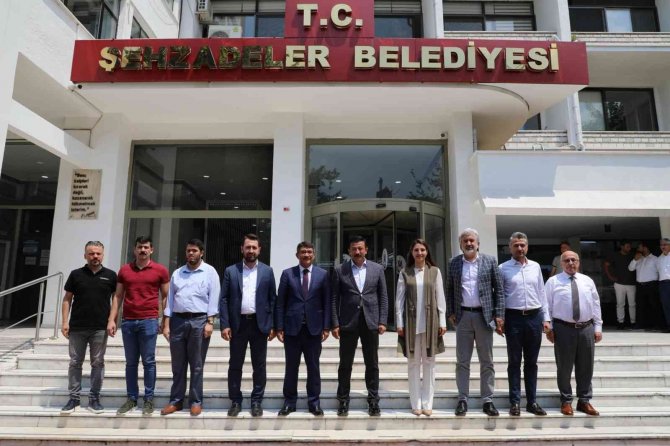 Ak Parti’li Dağ’dan Başkan Çelik’e Övgü