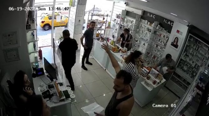Ataşehir’de Eczane Çalışanlarına Saldırı
