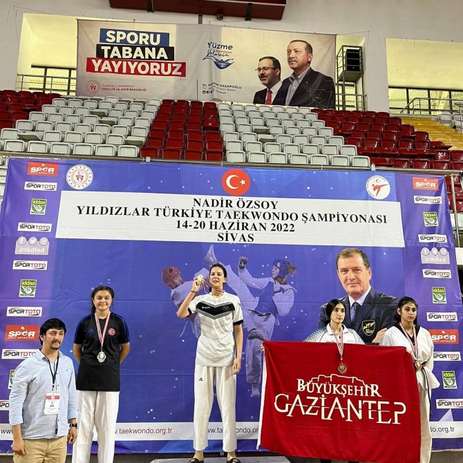 Aydınlı Elifnaz, Türkiye’yi Temsil Edecek