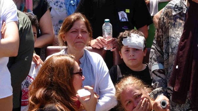 Ordu 4 Aracın Karıştığı Kazada Ağır Yaralanan Avukat, Hayatını Kaybetti