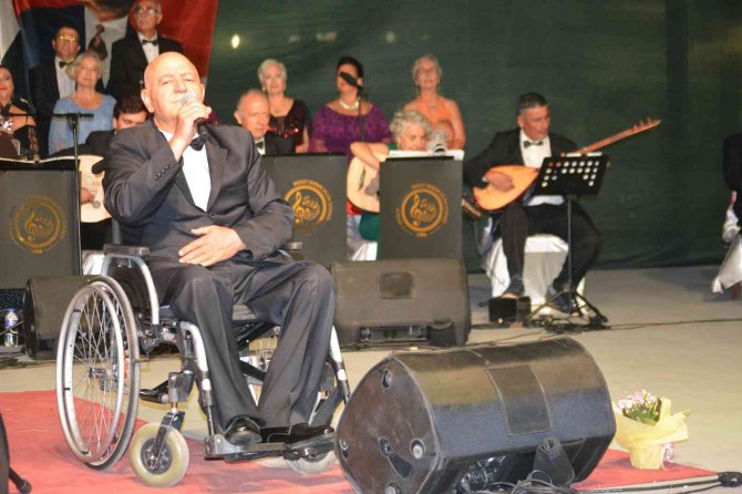 Ayvalık’ta Mesut Duran Müzik Derneği’nden Bir Unutulmaz Konser Daha