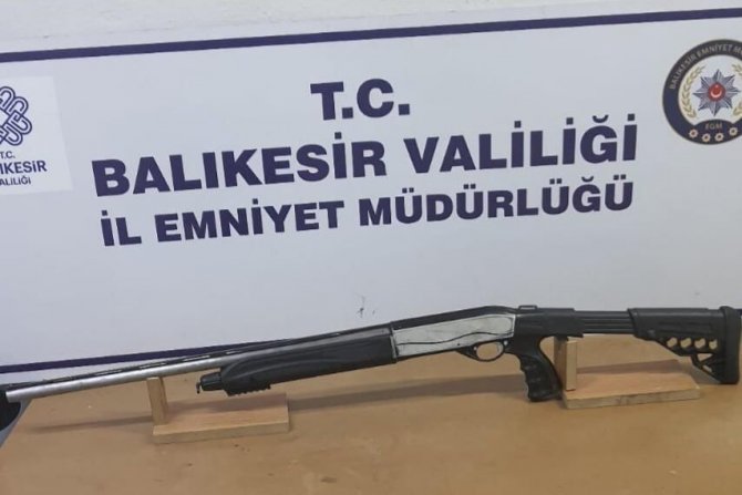 Balıkesir’de Polisten Asayiş Ve Uyuşturucu Operasyonu