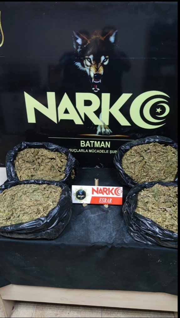 Batman’da Uyuşturucu Operasyonunda 5 Tutuklama