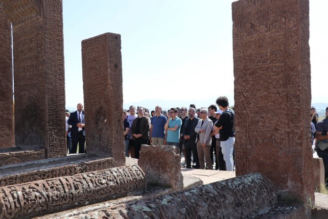 Restorasyonu Tamamlanan Mezar Taşları Turizme Kazandırıldı
