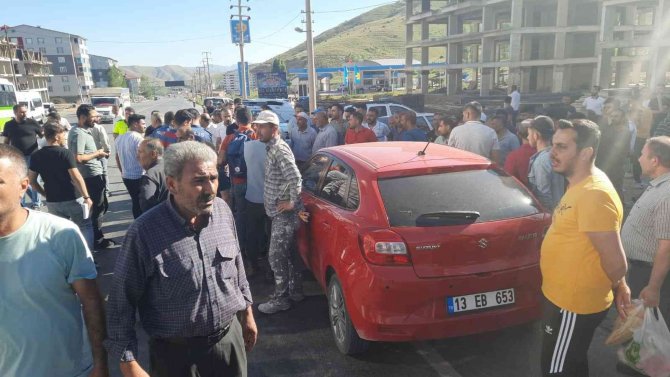 Otomobilin Çarptığı Çocuk Hayatını Kaybetti
